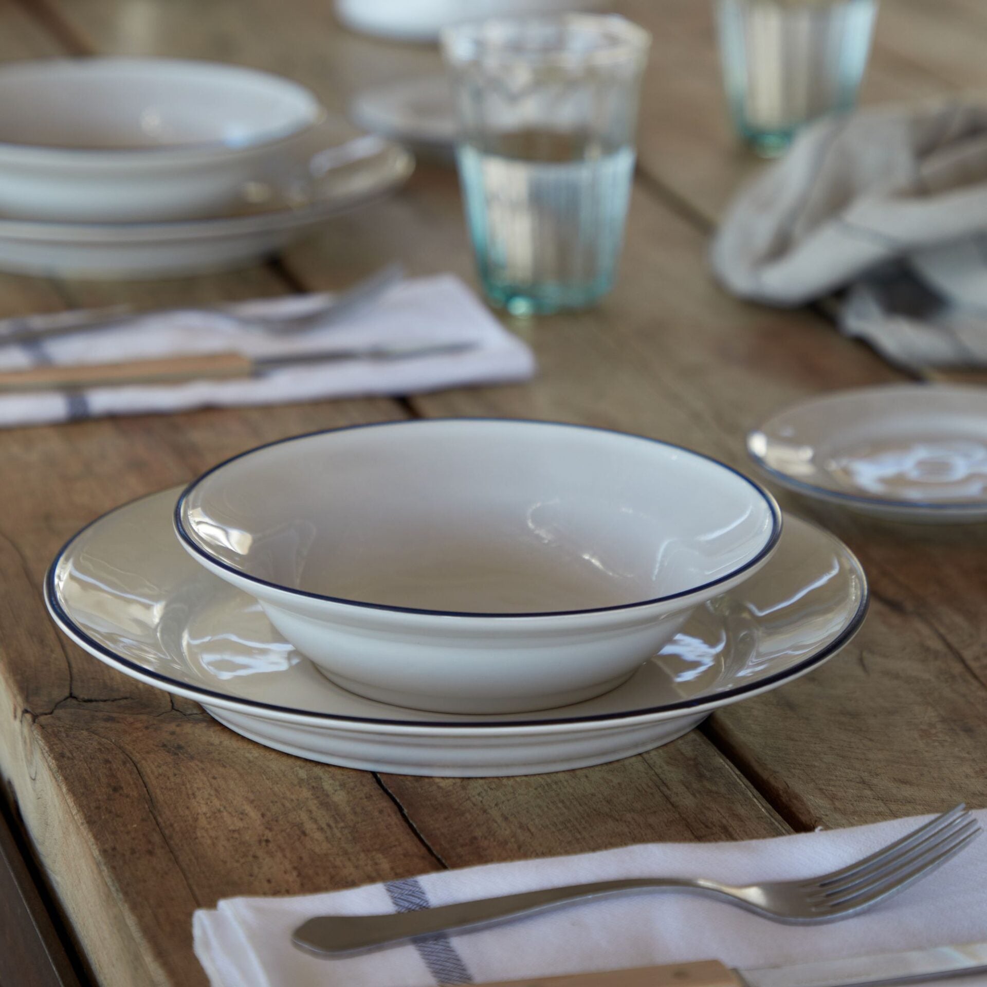 Soup/Pasta Plate White Blue
