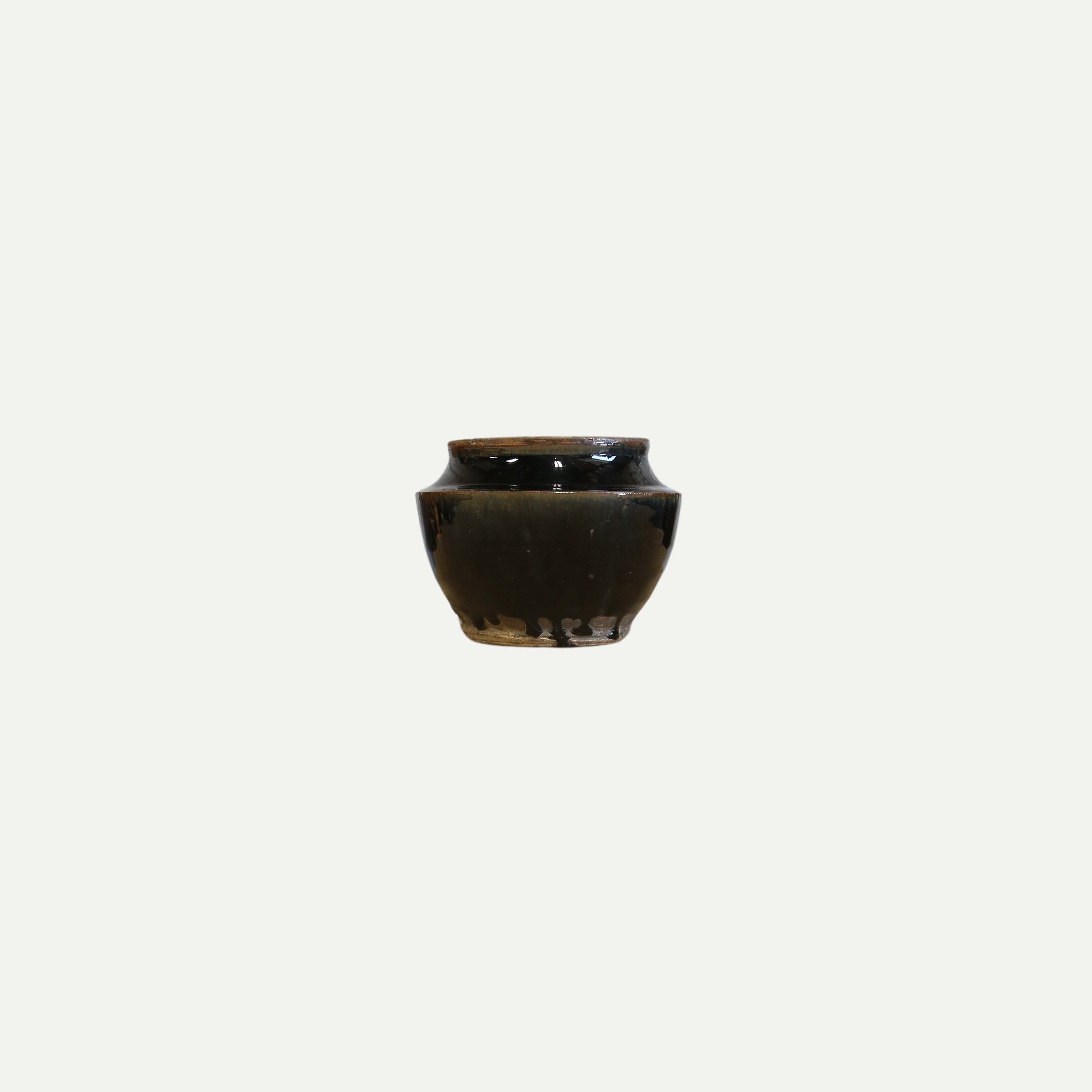 Black Ceramic Pot