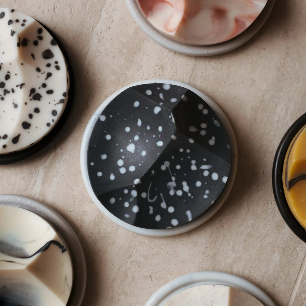 Erode Soap Bouton