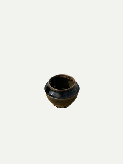 Black Ceramic Pot