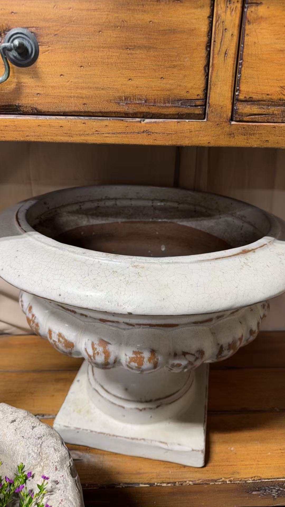 Pedestal Planter